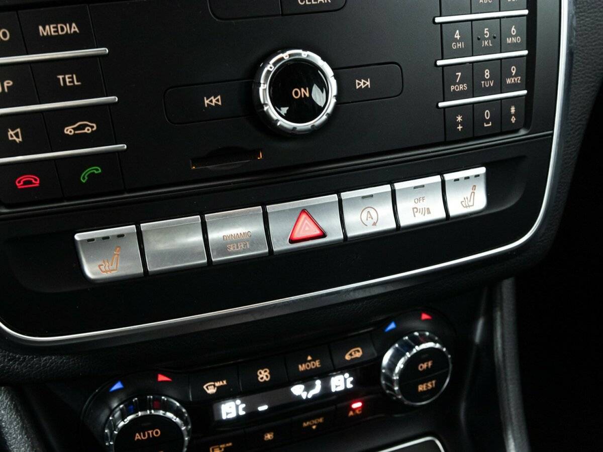 Mercedes-Benz CLA 200, 2018 Фото №18