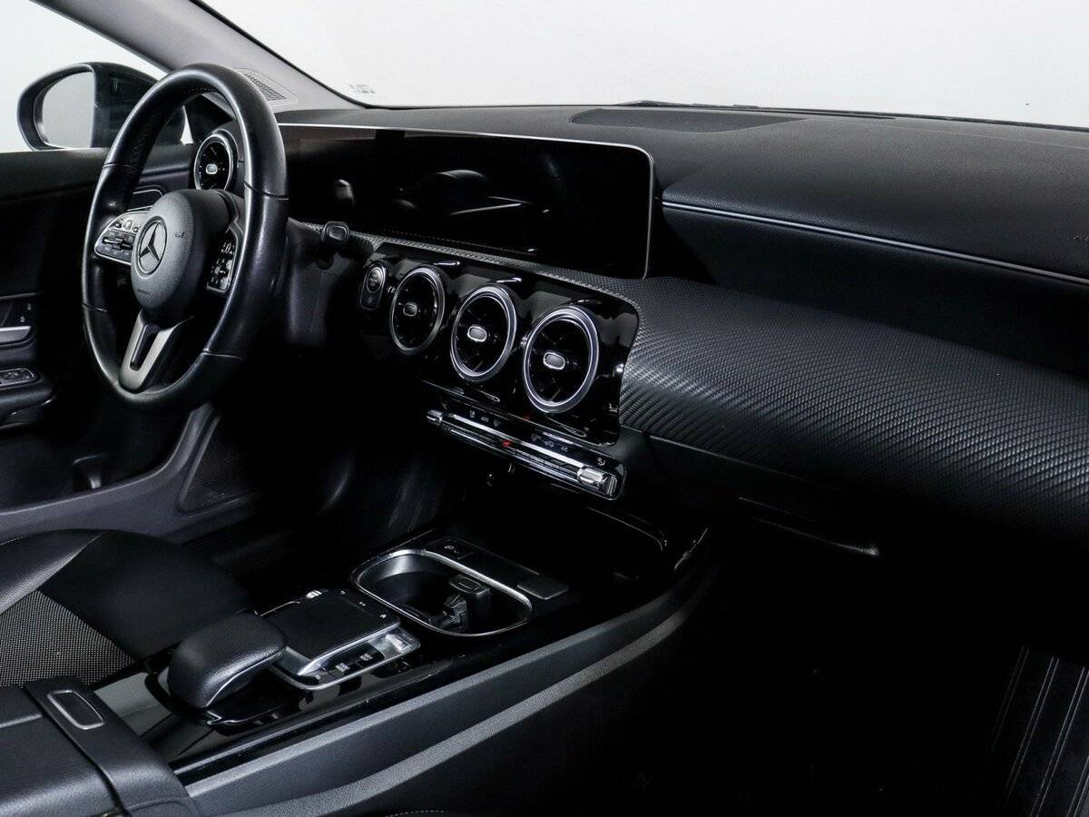 Mercedes-Benz CLA 200, 2019 Фото №9