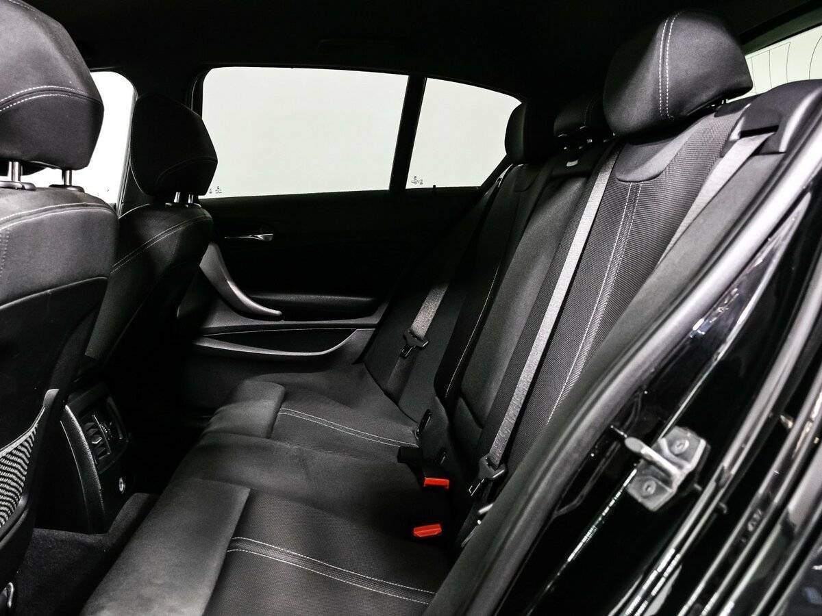 BMW 1 серии 118i, 2018 Фото №13