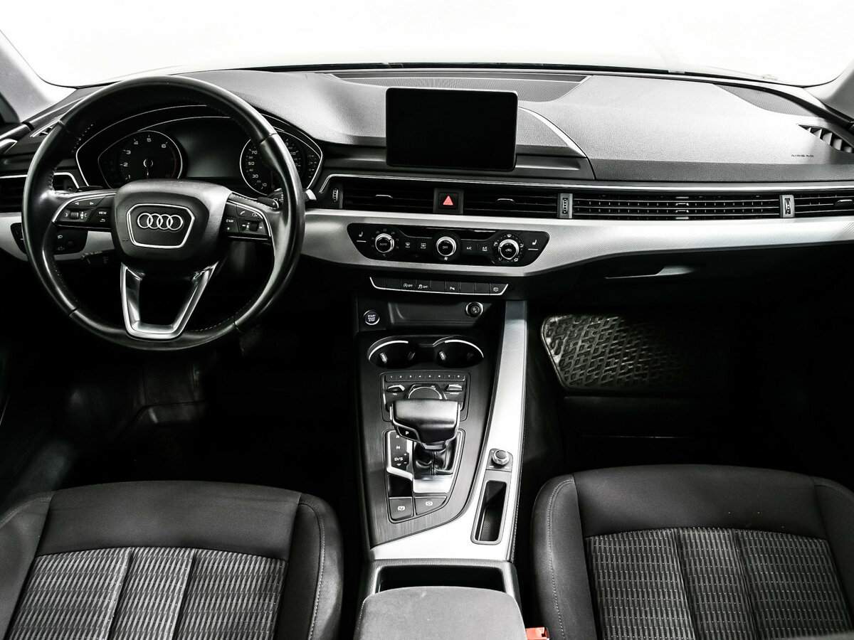 Audi A4, 2015 Фото №11