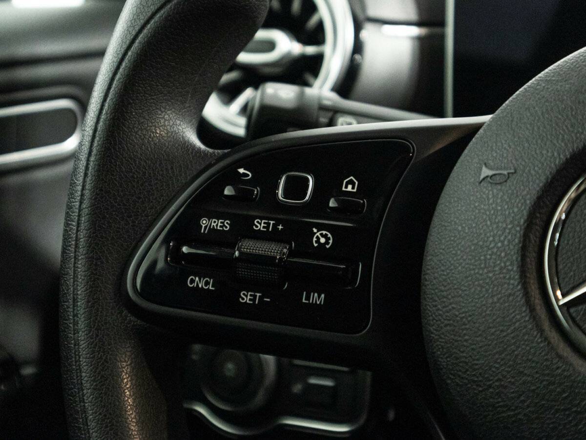 Mercedes-Benz A-Класс 200, 2018 Фото №19