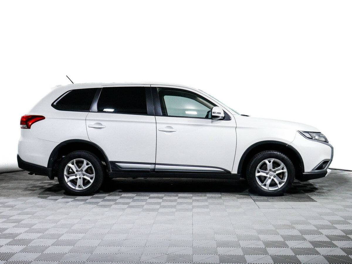 Mitsubishi Outlander, 2015 - 126 709 км. | Фото №4