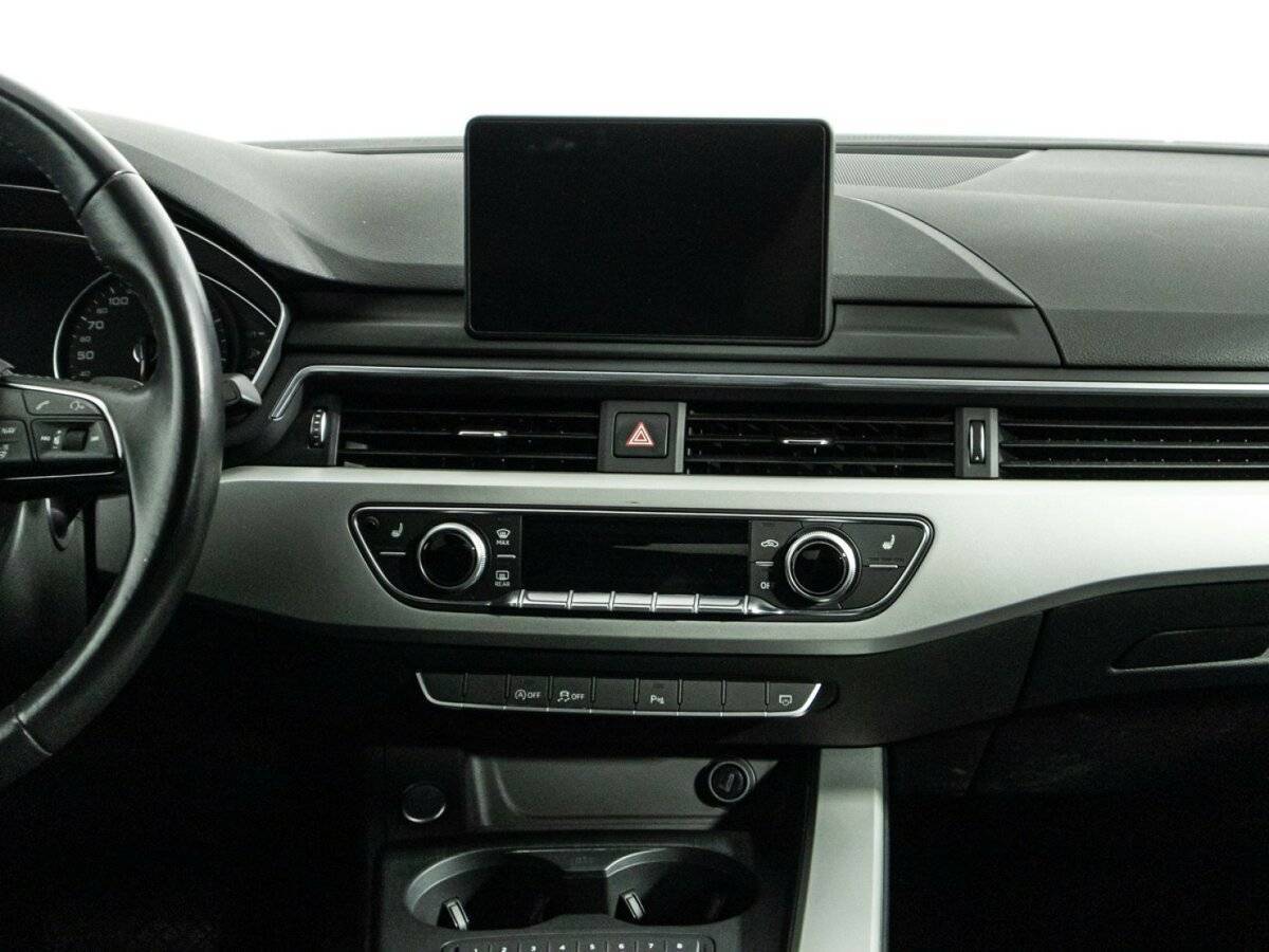 Audi A4, 2019 Фото №14