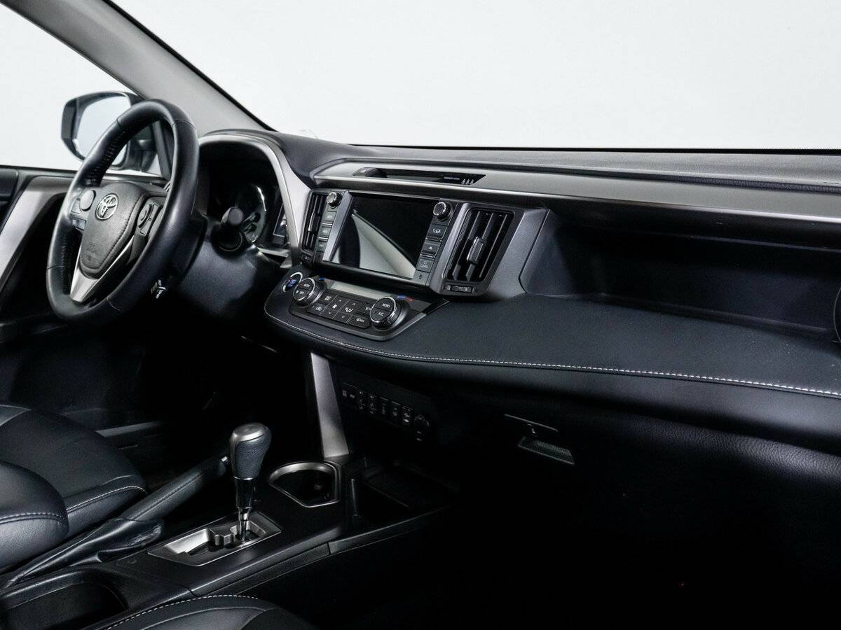 Toyota RAV4, 2018 Фото №9