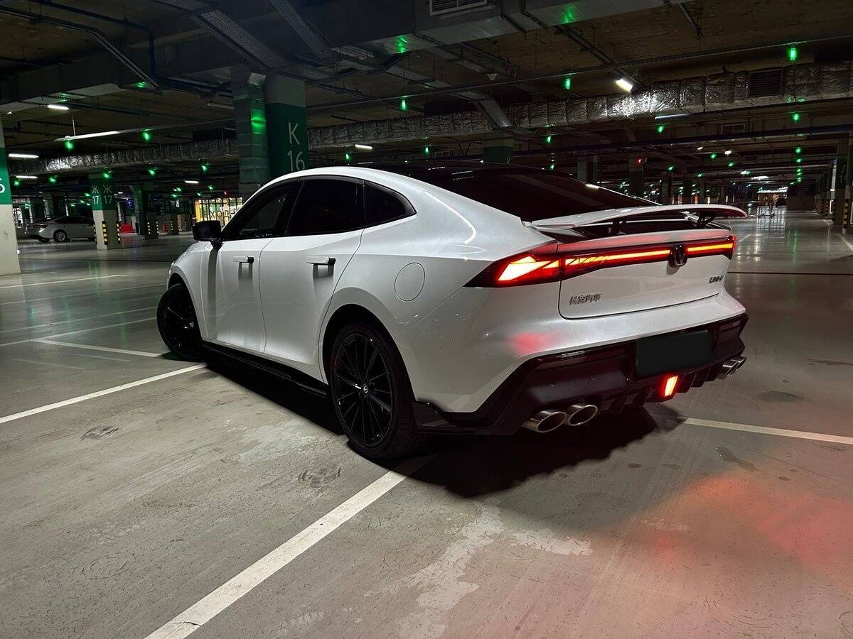 Changan UNI-V, 2023 Фото №6