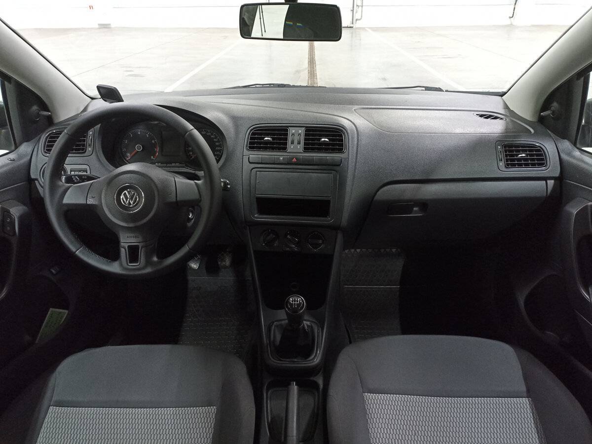 Volkswagen Polo, 2015 Фото №14