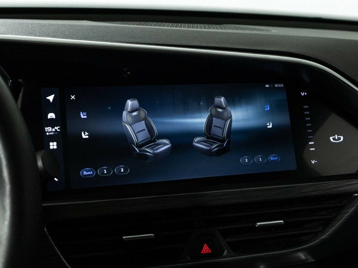 Geely Tugella, 2023 Фото №23