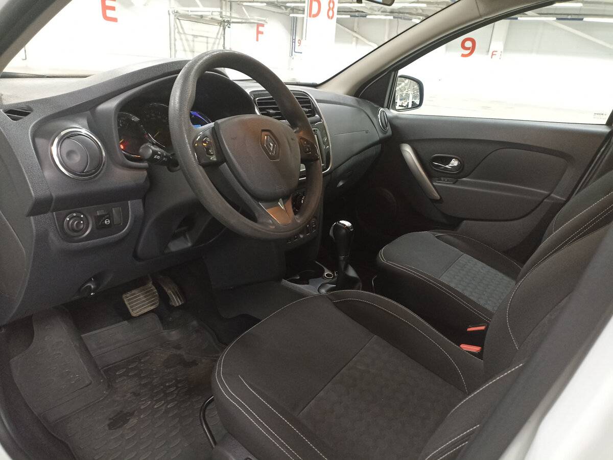 Renault Logan, 2017 Фото №16