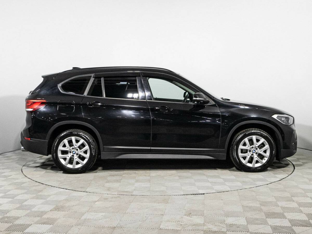 BMW X1 18d xDrive, 2021 Фото №4