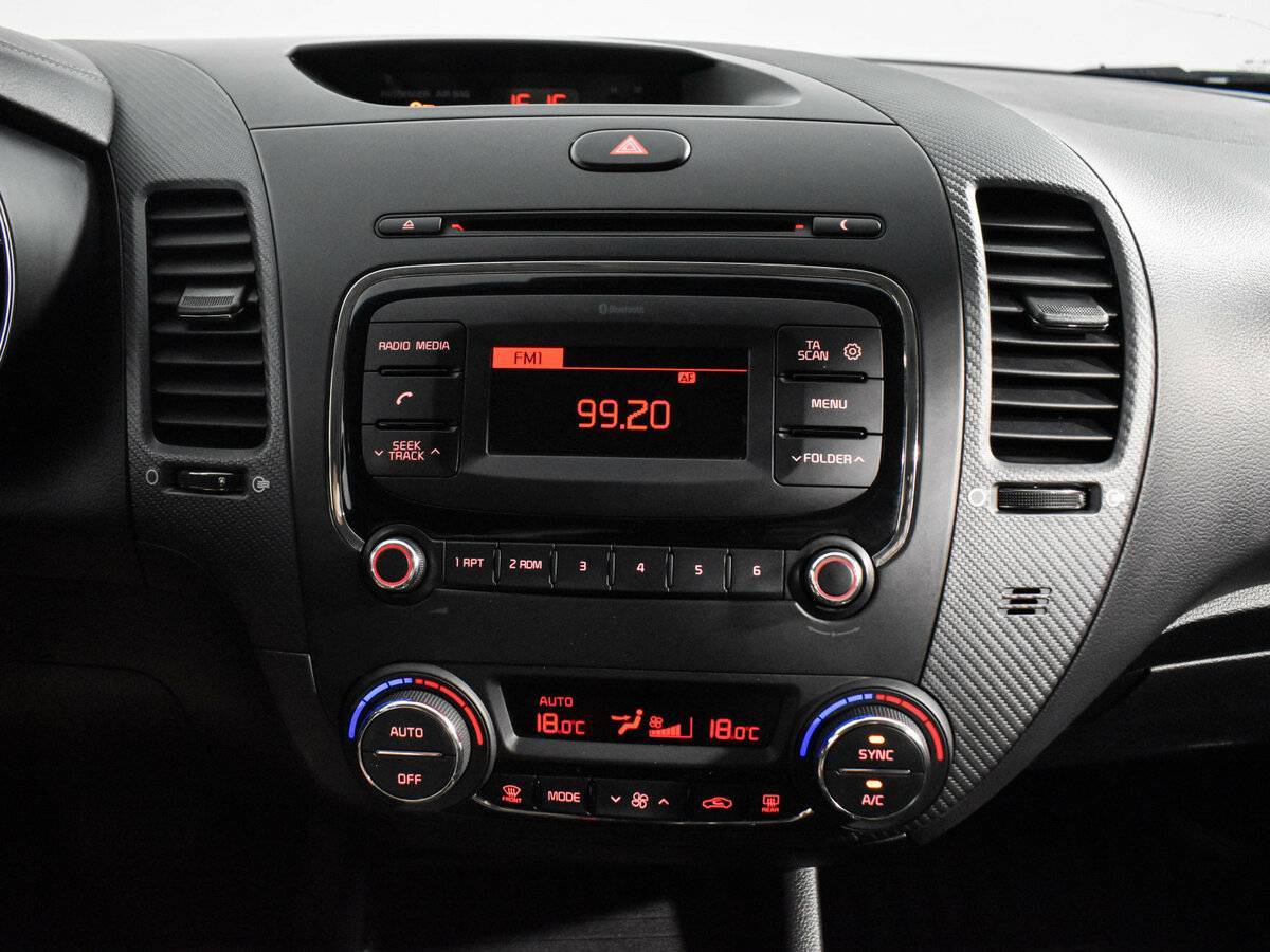 Kia Cerato, 2018 Фото №14