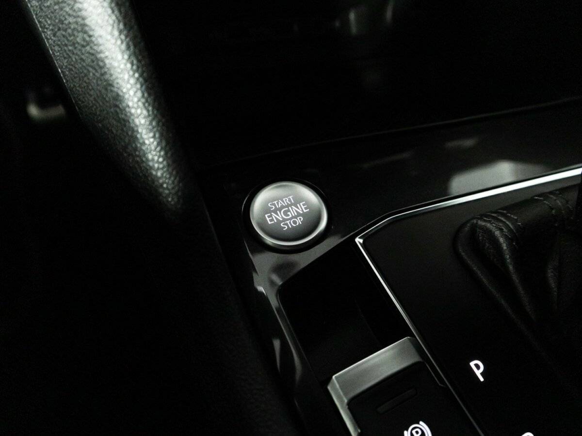 Volkswagen Tiguan, 2019 Фото №19