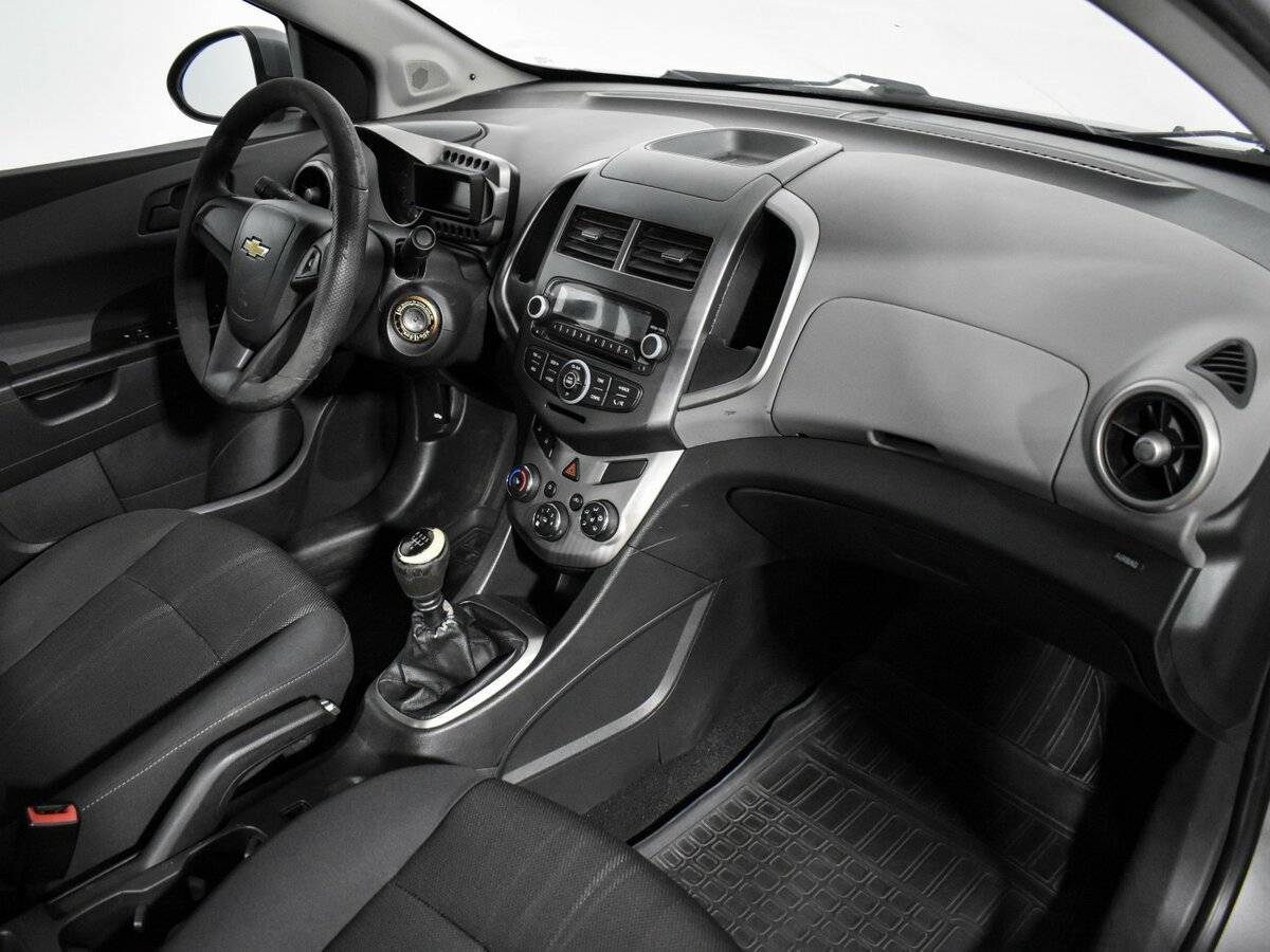 Chevrolet Aveo, 2012 Фото №14
