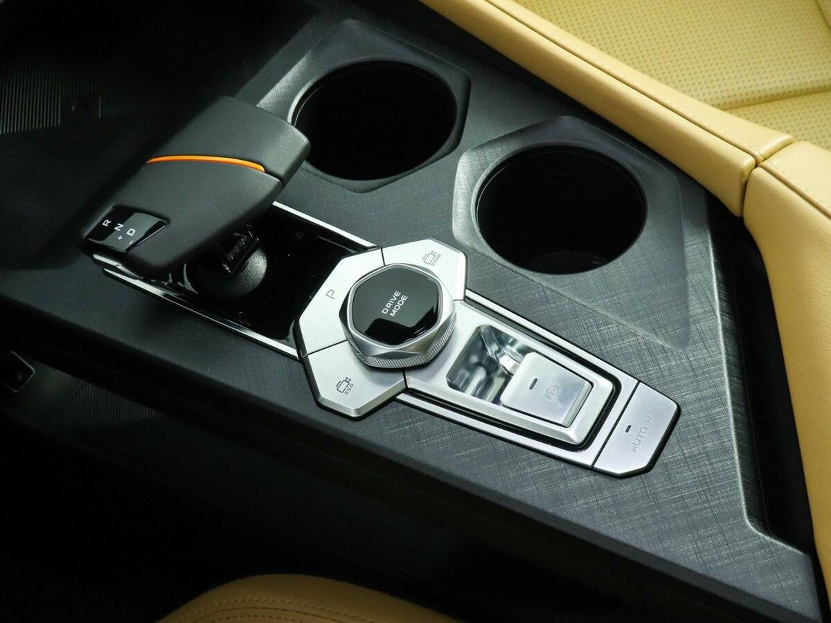 Changan UNI-V, 2022 Фото №19