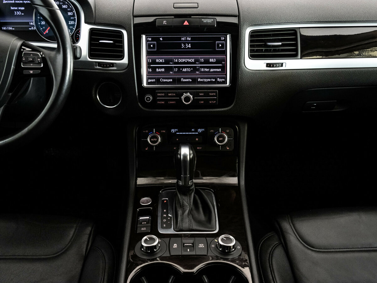 Volkswagen Touareg II, 2012 Фото №11