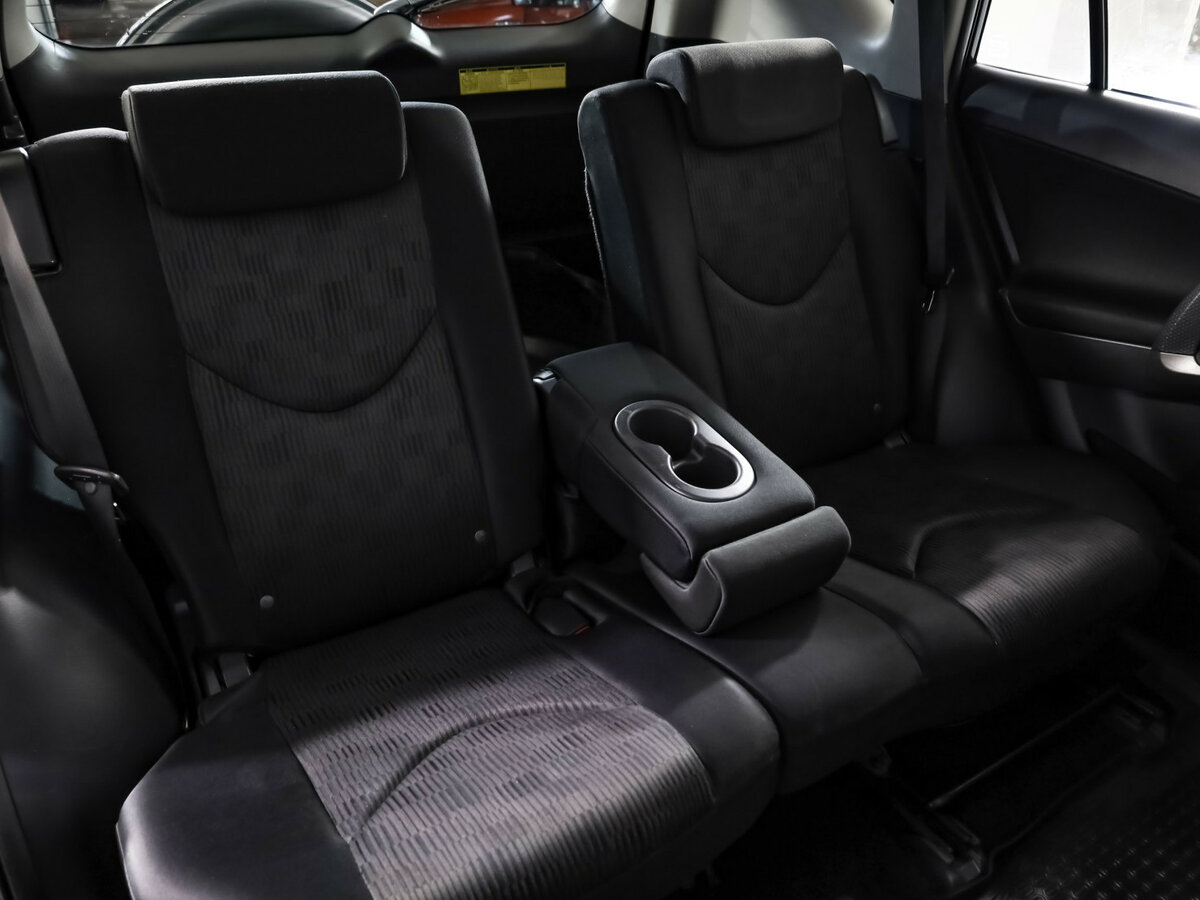 Toyota RAV4 III (XA30) Рестайлинг, 2012 Фото №9