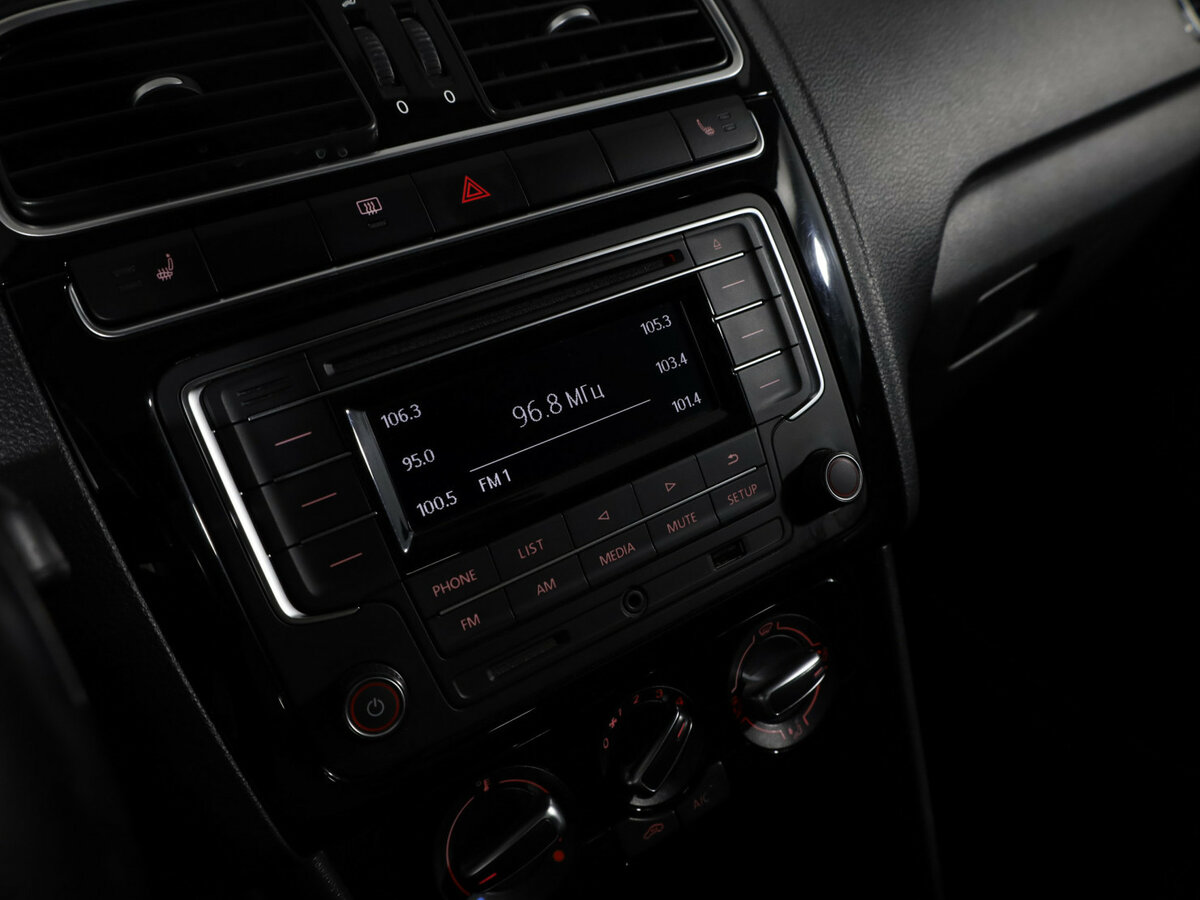 Volkswagen Polo V Рестайлинг, 2017 Фото №14