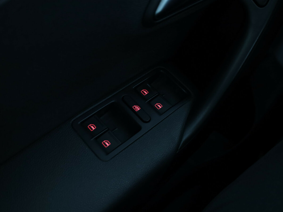 Volkswagen Polo V Рестайлинг, 2017 Фото №18