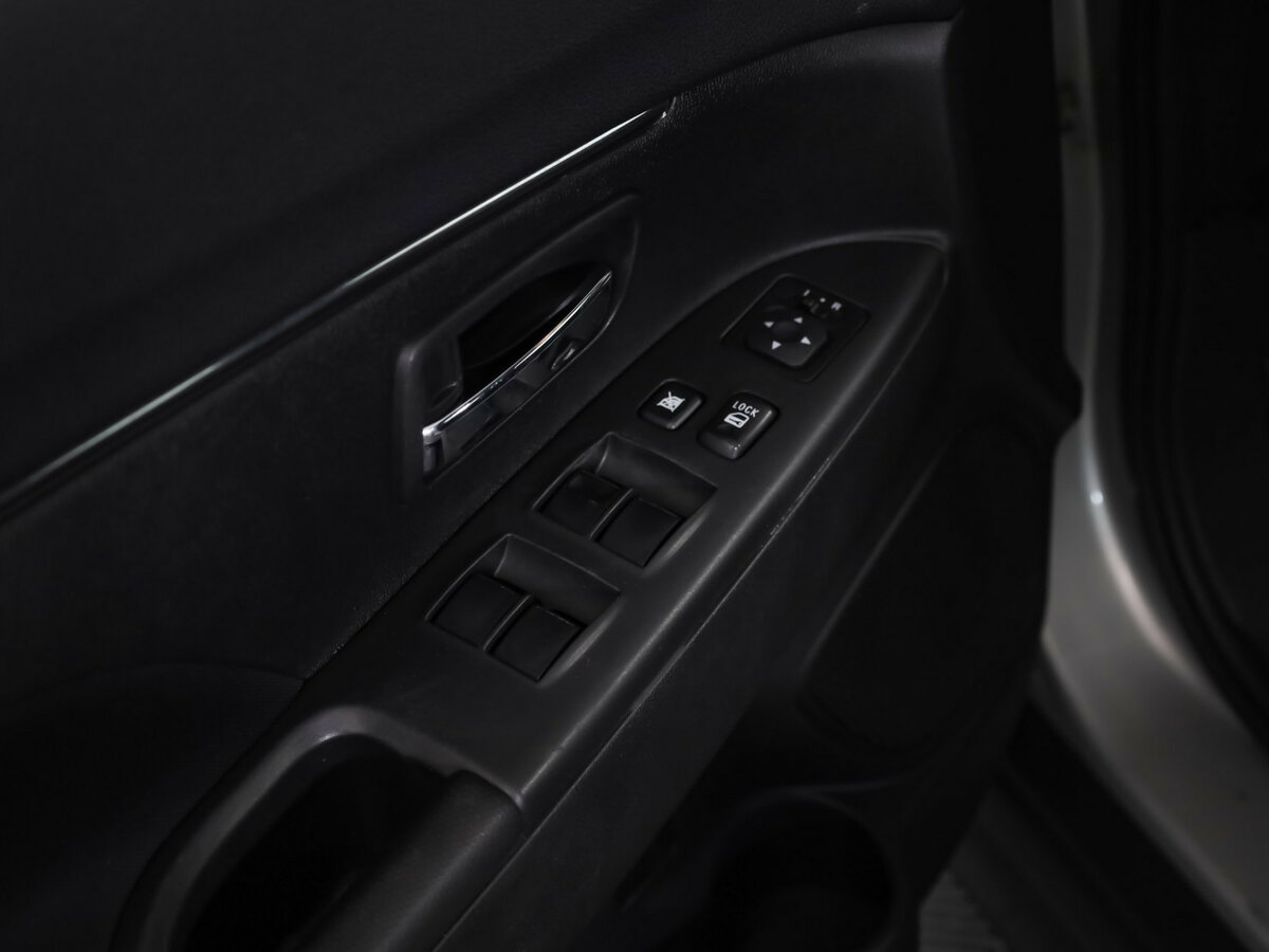 Mitsubishi ASX I Рестайлинг, 2013 Фото №12