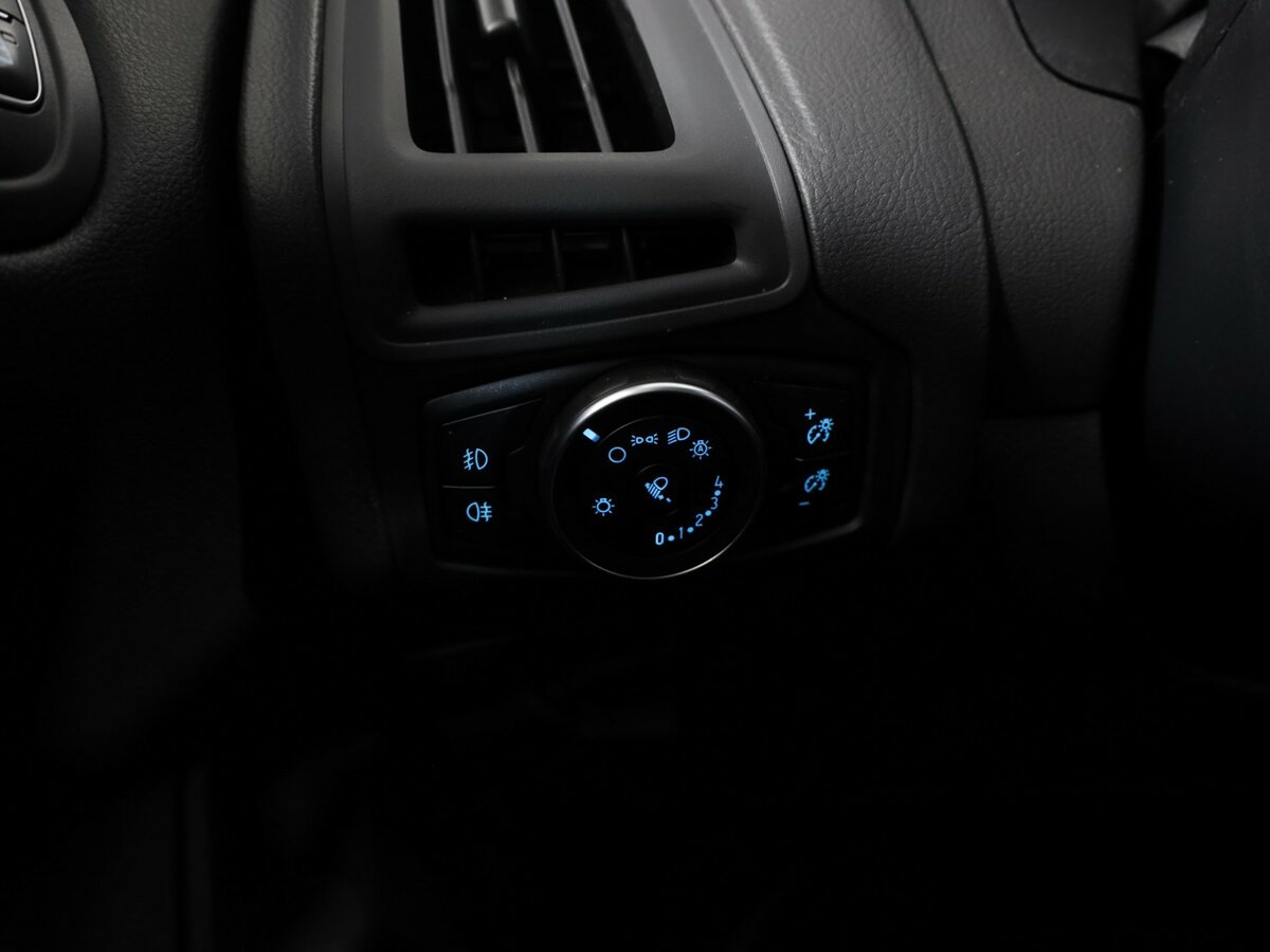 Ford Focus III Рестайлинг, 2018 Фото №18