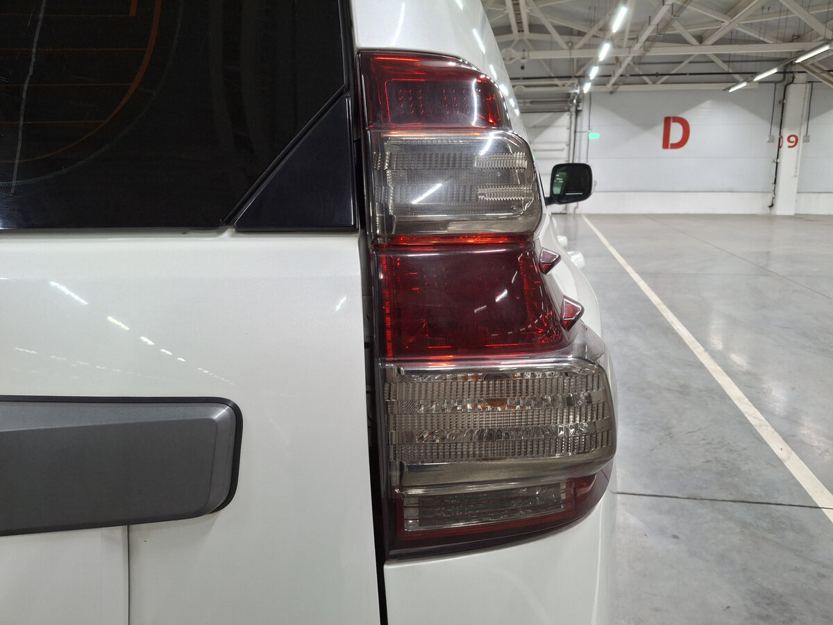 Toyota Land Cruiser Prado 150 Series Рестайлинг 1, 2014 - 215 161 км. | Фото №6