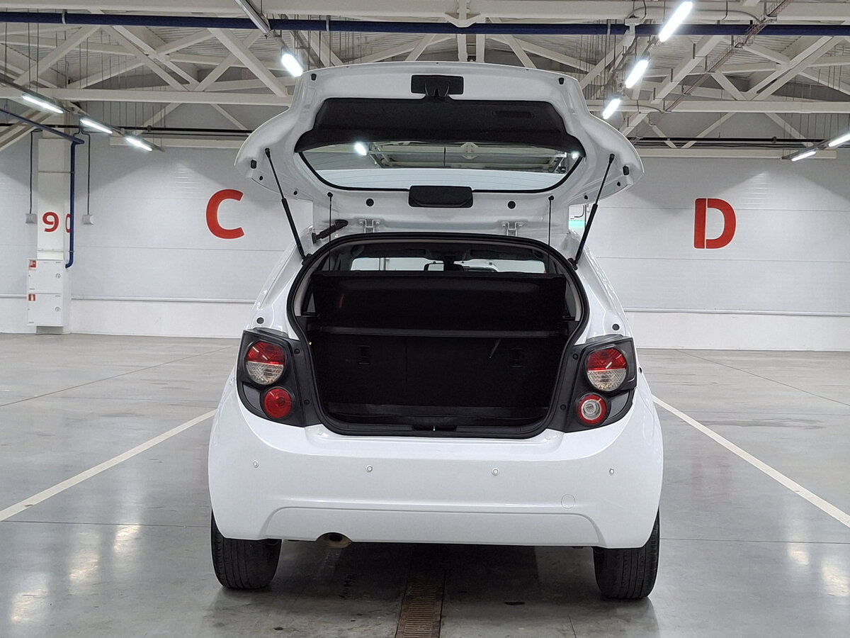 Chevrolet Aveo II, 2015 Фото №9