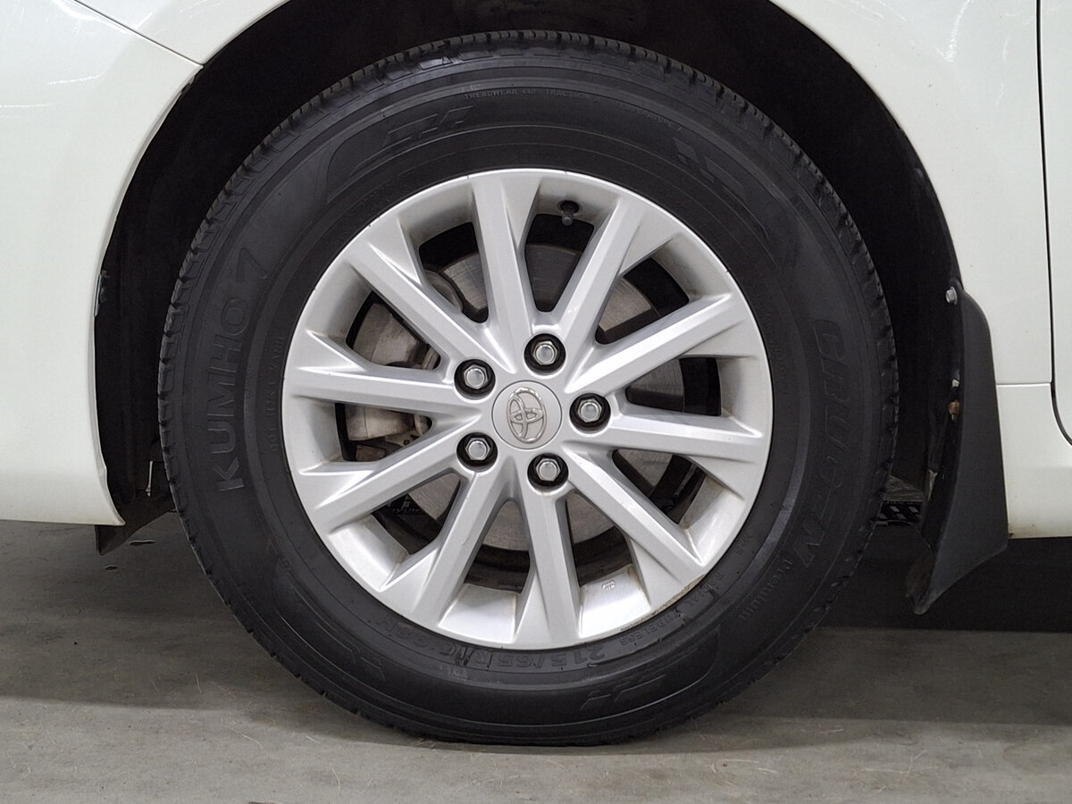 Toyota Camry VII (XV50) Рестайлинг, 2015 Фото №18