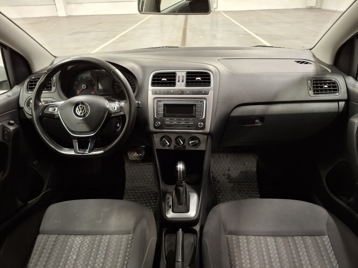 Volkswagen Polo V Рестайлинг, 2019 Фото №13