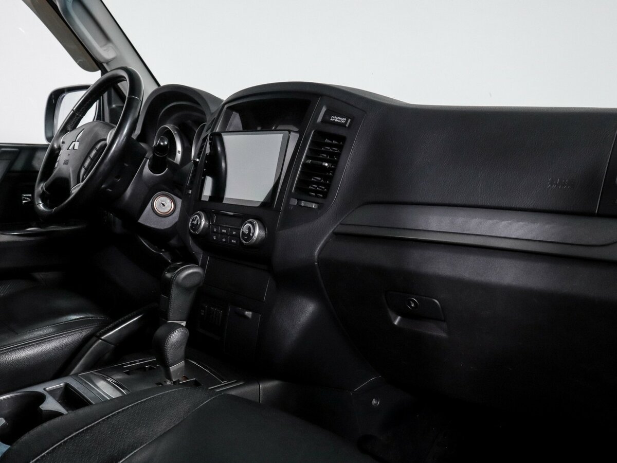 Mitsubishi Pajero IV Рестайлинг 1, 2012 Фото №7