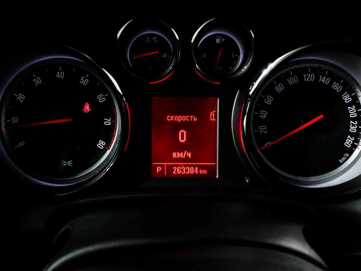 Opel Astra J, 2012 Фото №9