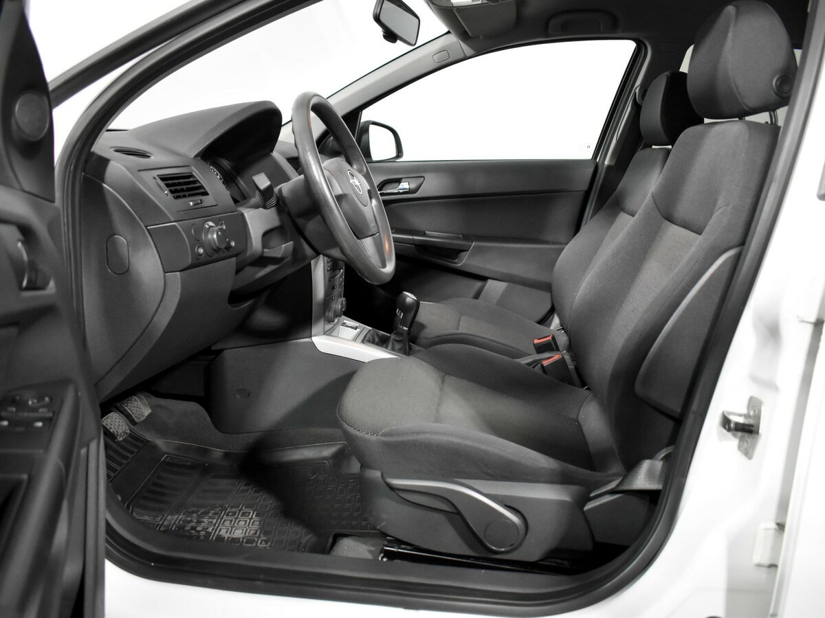 Opel Astra H Рестайлинг, 2013 Фото №9