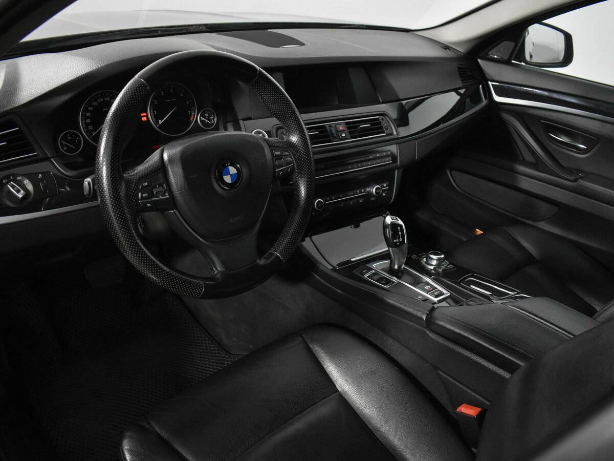 BMW 5 серии 520i VI (F10/F11/F07), 2013 - 225 001 км. | Фото №7