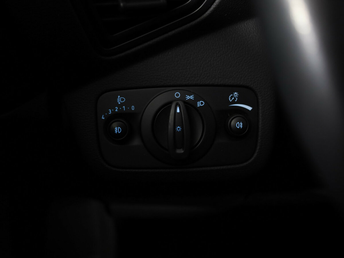 Ford Kuga II Рестайлинг, 2018 Фото №24