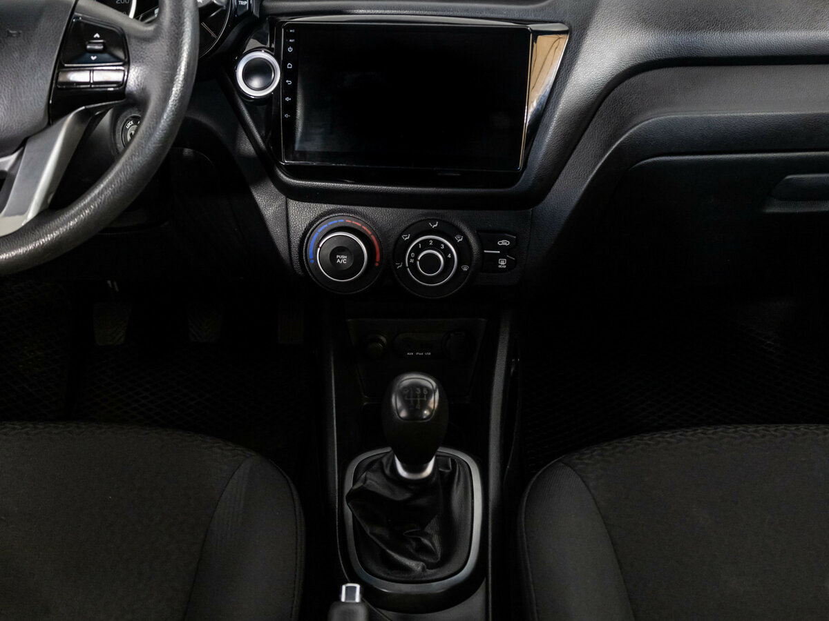 Kia Rio 5-speed III, 2012 Фото №11