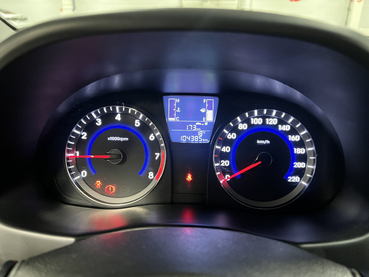 Hyundai Solaris I Рестайлинг, 2015 Фото №13