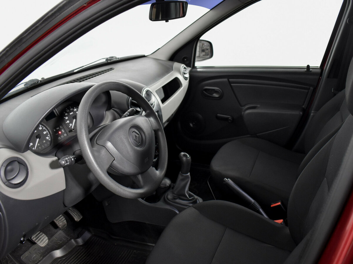 Renault Logan I Рестайлинг, 2013 Фото №9