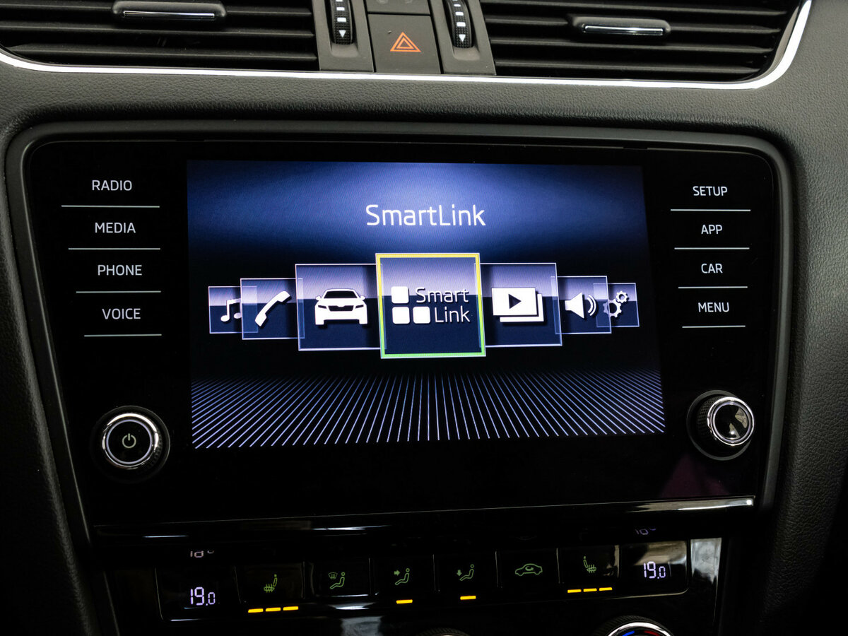 Skoda Octavia III (A7) Рестайлинг, 2017 Фото №12