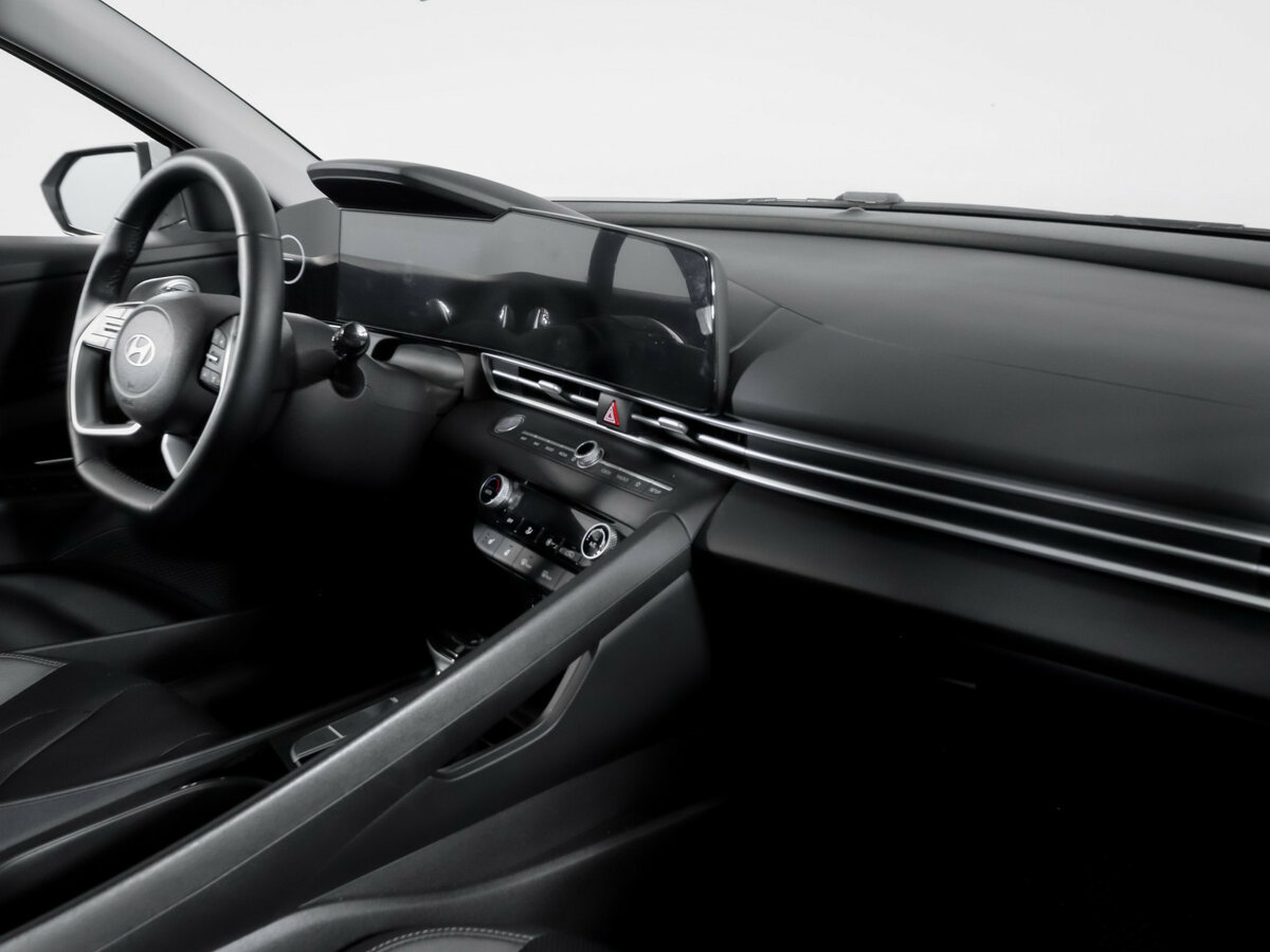 Hyundai Elantra VII (CN7) Рестайлинг, 2024 - 9 266 км. | Фото №7