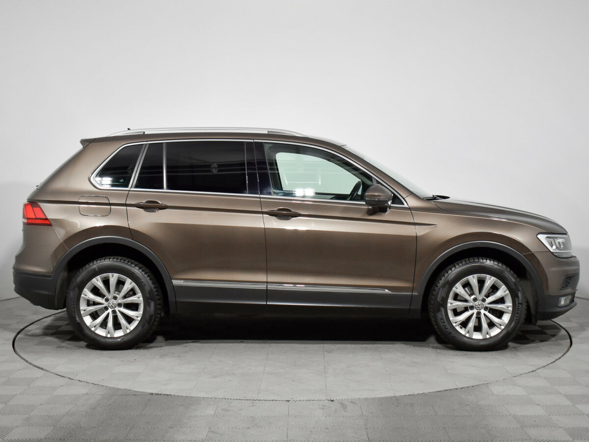Volkswagen Tiguan II, 2018 - 78 600 км. | Фото №4