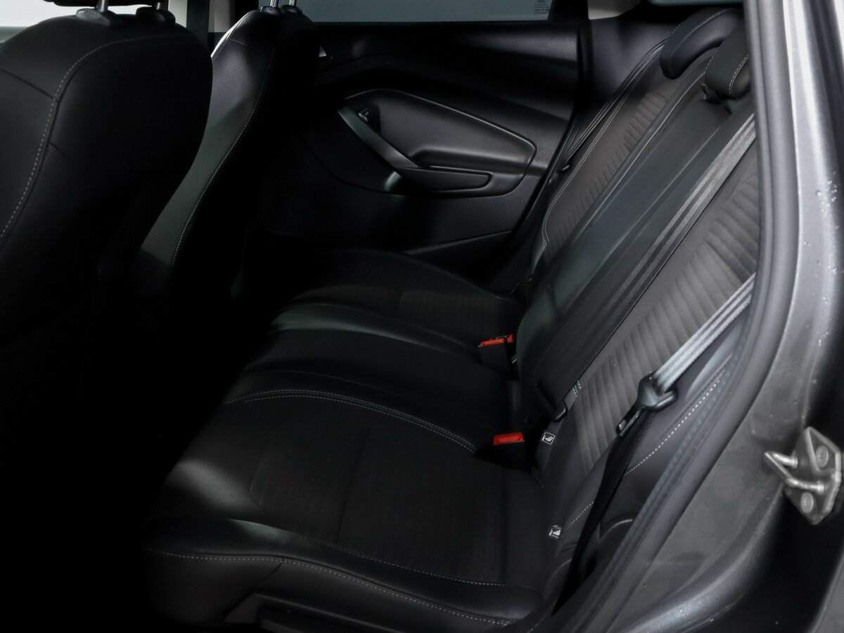 Ford Kuga II Рестайлинг, 2017 Фото №10