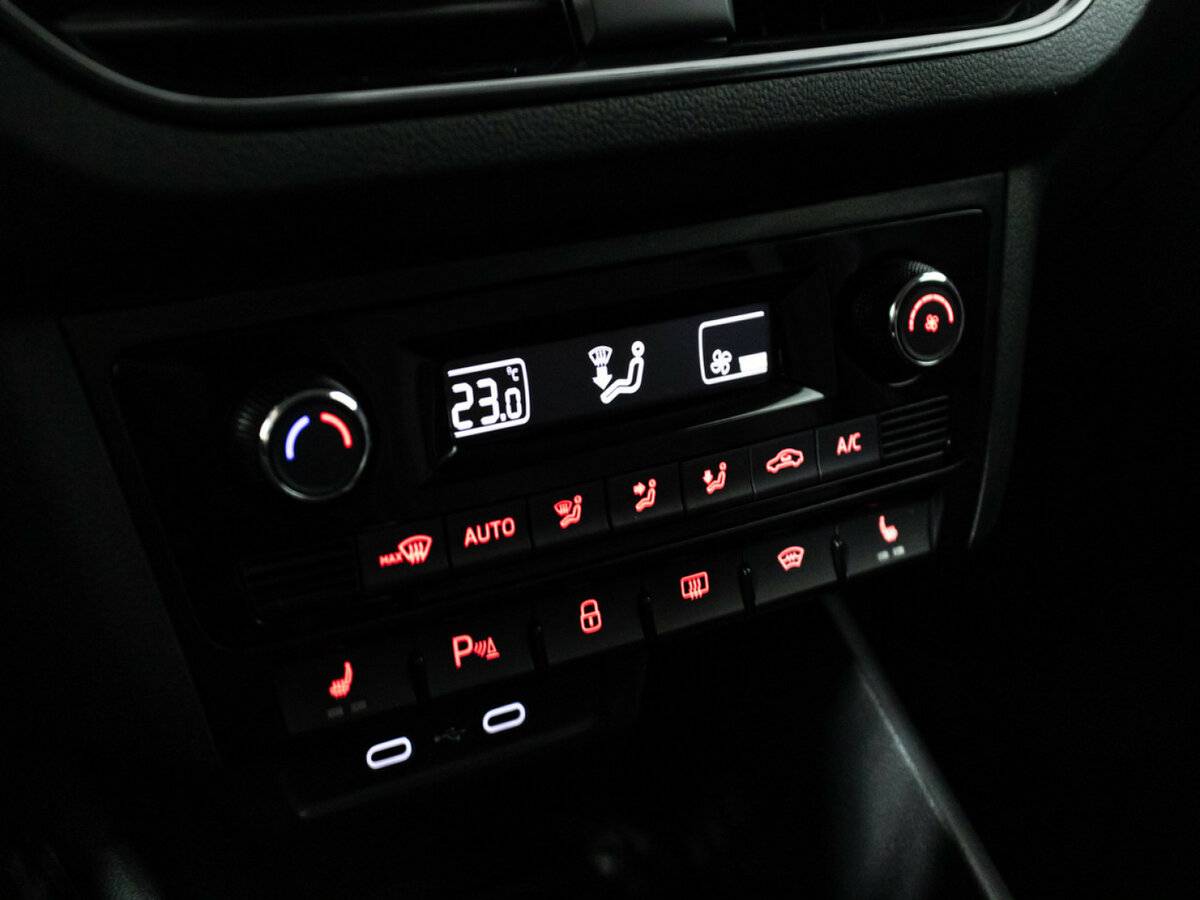 Volkswagen Polo VI, 2021 Фото №16