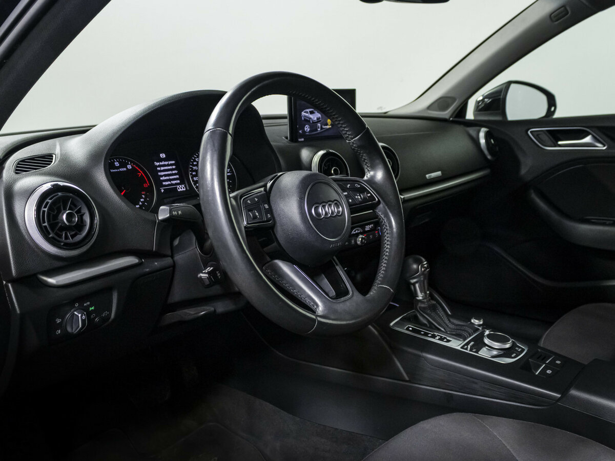 Audi A3 III (8V) Рестайлинг, 2017 Фото №11