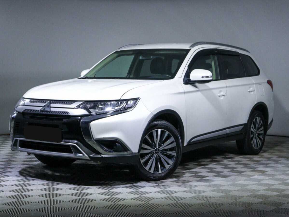 Mitsubishi Outlander, 2018 - 60 120 км. | Фото №1